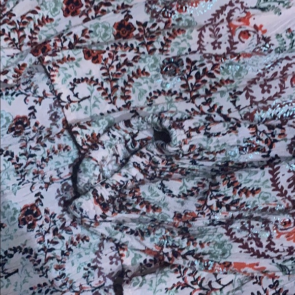 Cute blouse - Picture 3 of 3